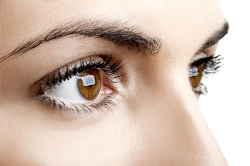 12 Natural Tips to Get Rid Of Puffy Eyes